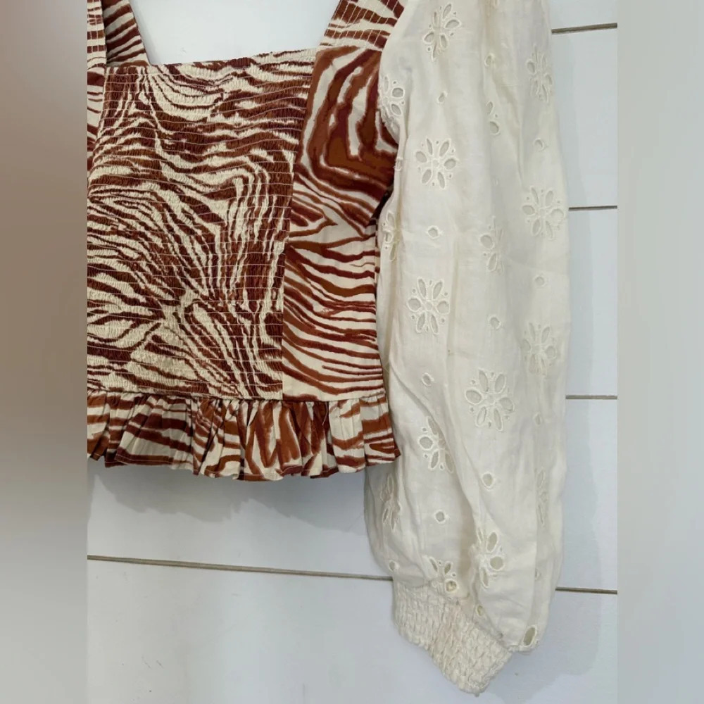 LOVE THE LABEL ANTHROPOLOGIE LOVE THE LABEL SMOCKED EYELET PUFF SLEEVE BLOUSE - Picture 11 of 12